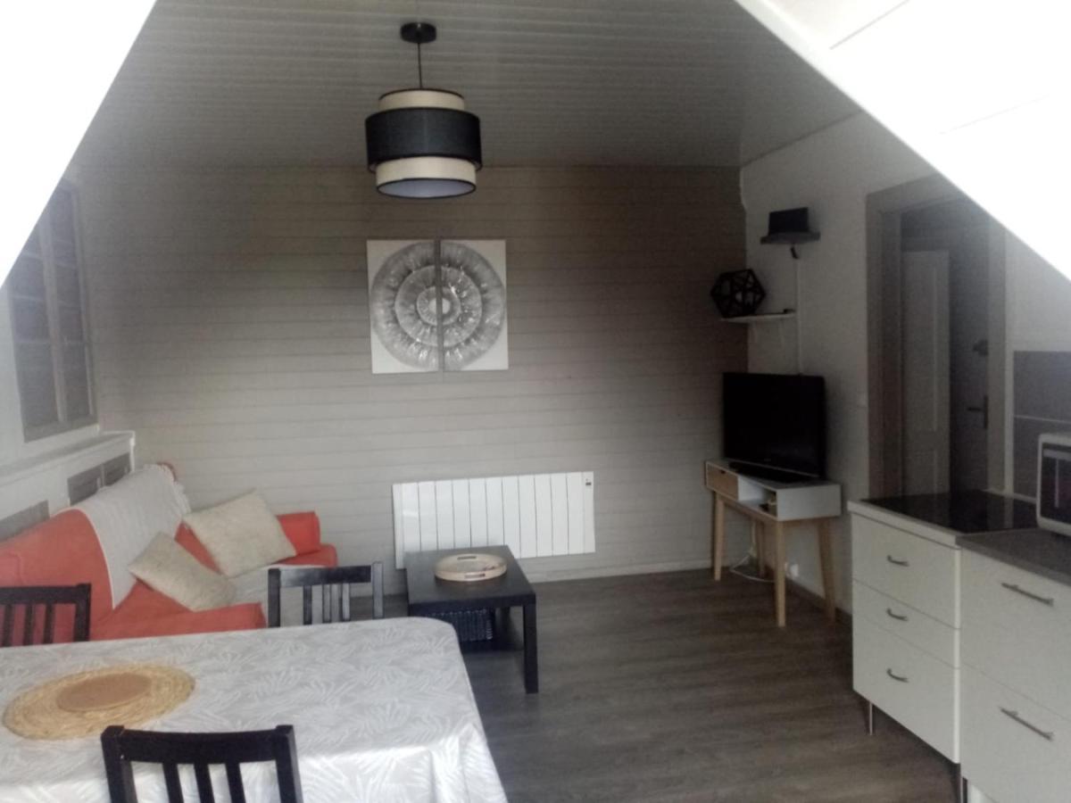Charmant Appartement Au Centre De Bagnères-de-Bigorre Екстериор снимка