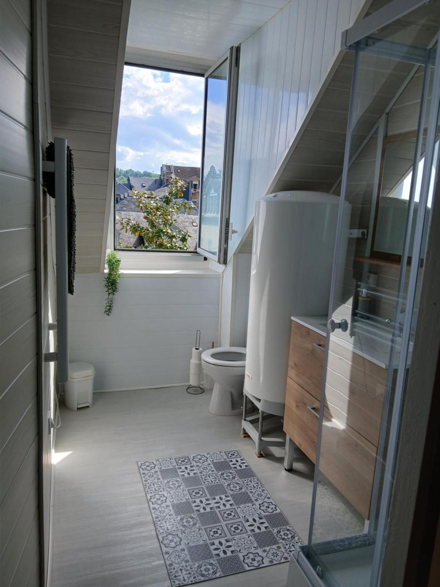 Charmant Appartement Au Centre De Bagnères-de-Bigorre Екстериор снимка